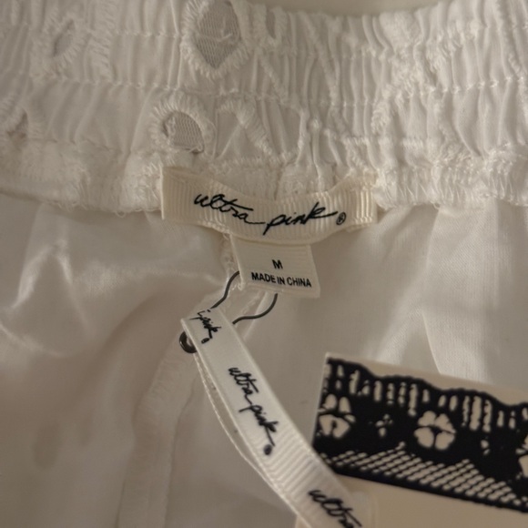 Elegant White Eyelet Skirt - Picture 6 of 6